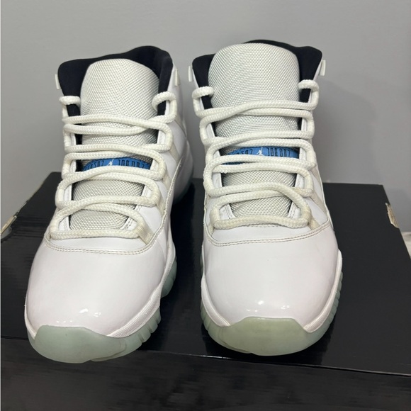 Jordan 11 size 9.5 in men’s